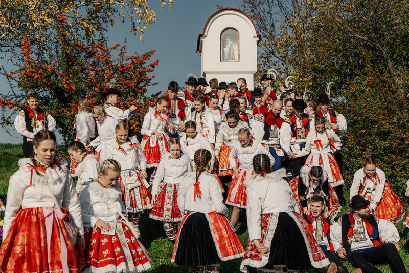 Společné foto po uprkovsku