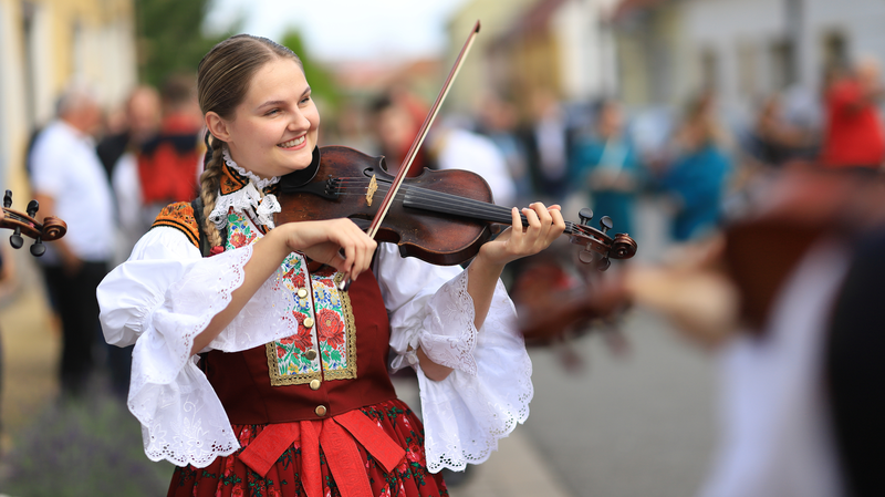 Húsličky lúbezno vyhrávajú, s cérečkou fajná fotečka.