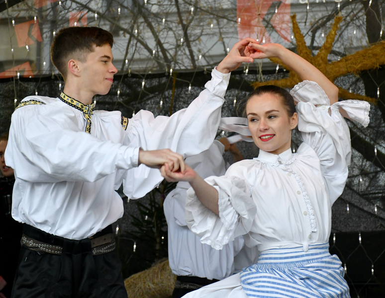 Folklorní soubor Cifra III.