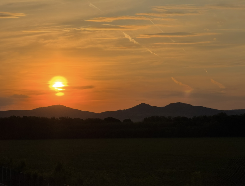 Západ slunce nad Holým kopcem