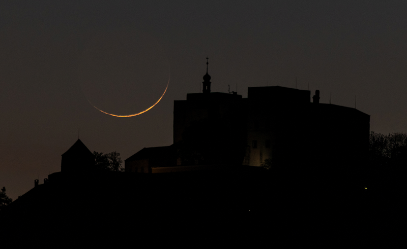 Synchronizace místa, času a nebeské mechaniky - Buchlov