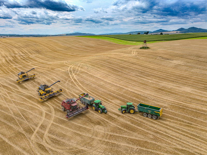 Plechová kavalerie na přehlidce v kraji pod Buchlovem