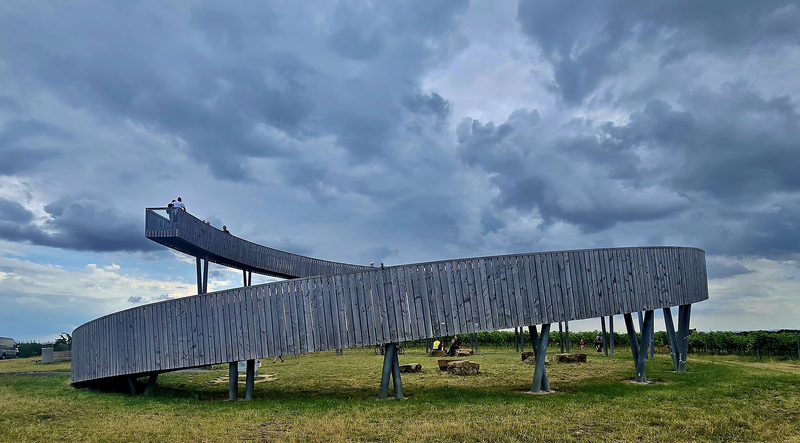 Stezka nad vinohrady III