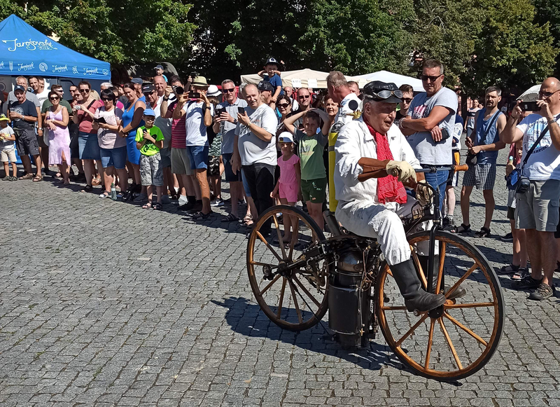 Sraz veteránů