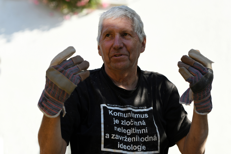 Otmar Oliva, Duši bronzu lít