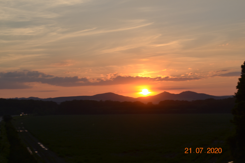 Západ slunce ☀ za panorámou hradu Buchlova
