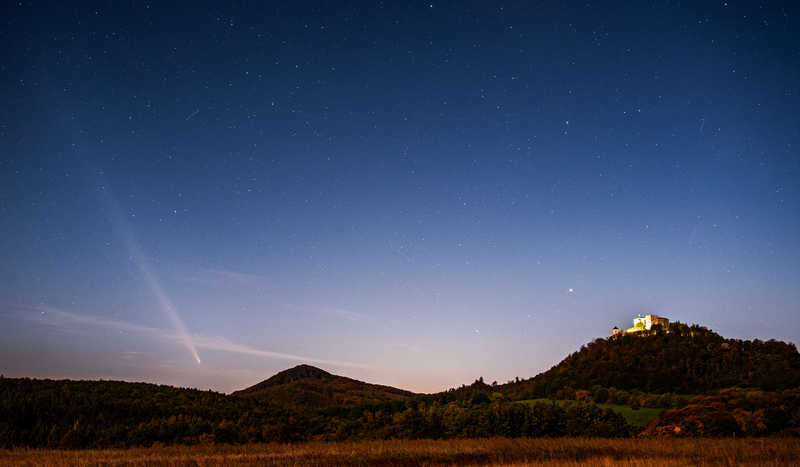 Astronomický klenot kometa  C/2023 A3 (Tsuchishan-Atlas) 