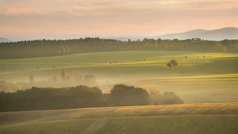 Ráno nad Hradčovicemi