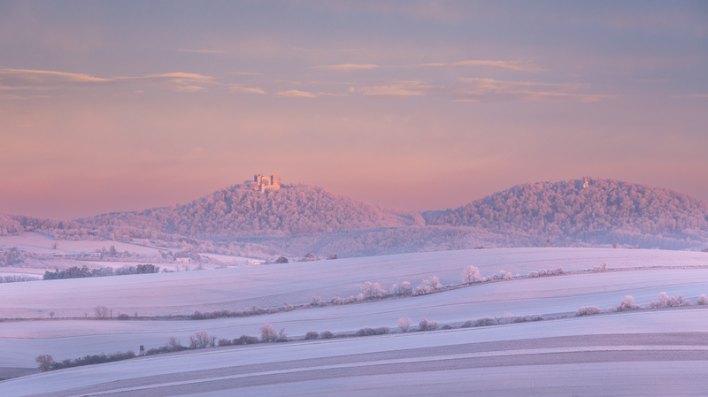 Zimní ráno okolí hradu Buchlova
